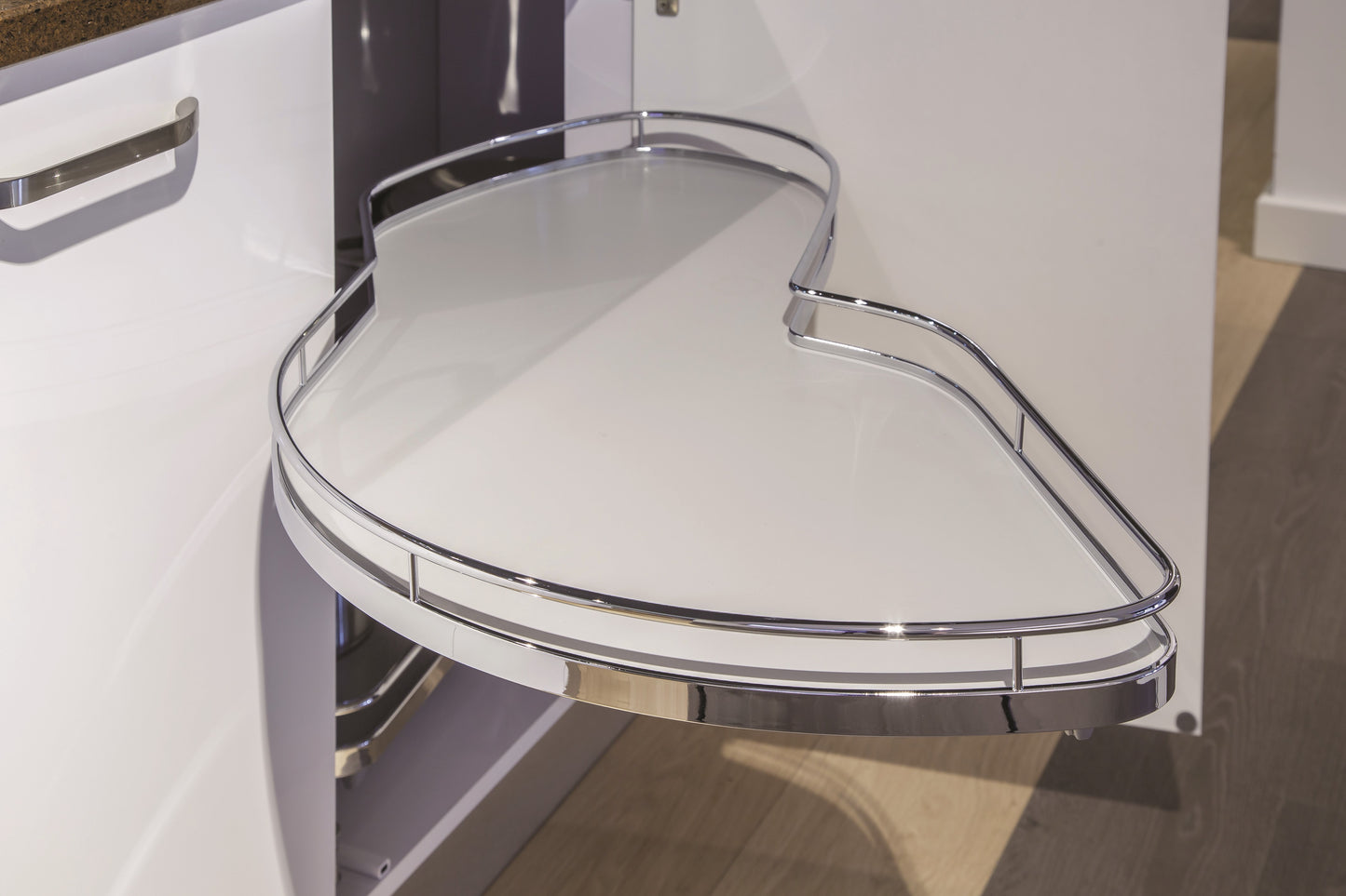 Arena LeMans II, left hand corner unit, 450mm wide, silver/chrome-K2LM450SCL