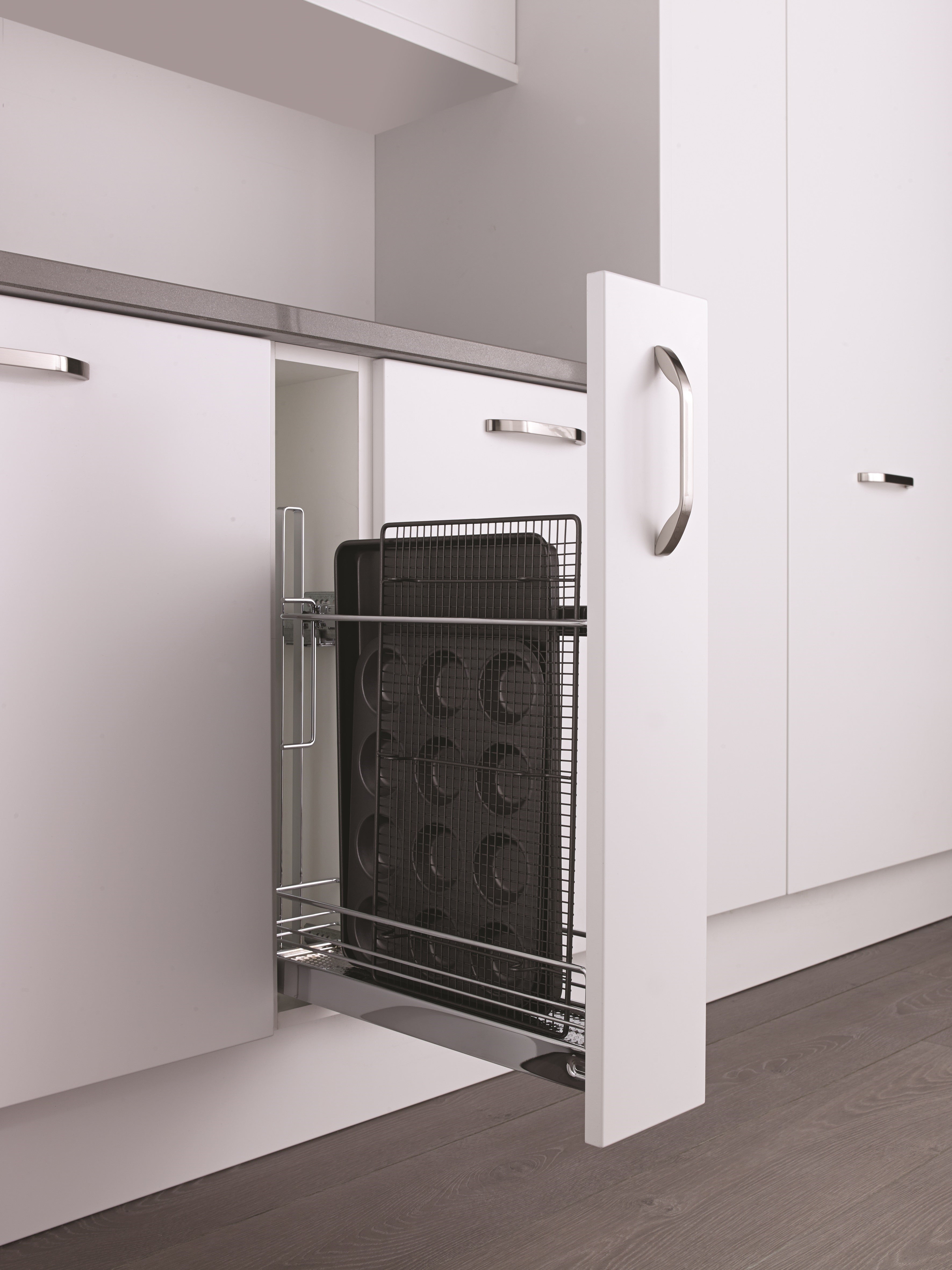 Classic base unit tray pull-out, 150mm wide, chrome, with upgrade runner-K2TBP150C